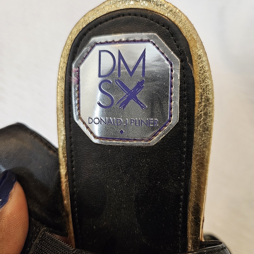 Donald J. Pliner Black and Gold Sandals - Picture 6 of 8